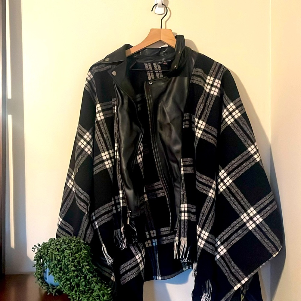 Plaid Poncho with Zipper